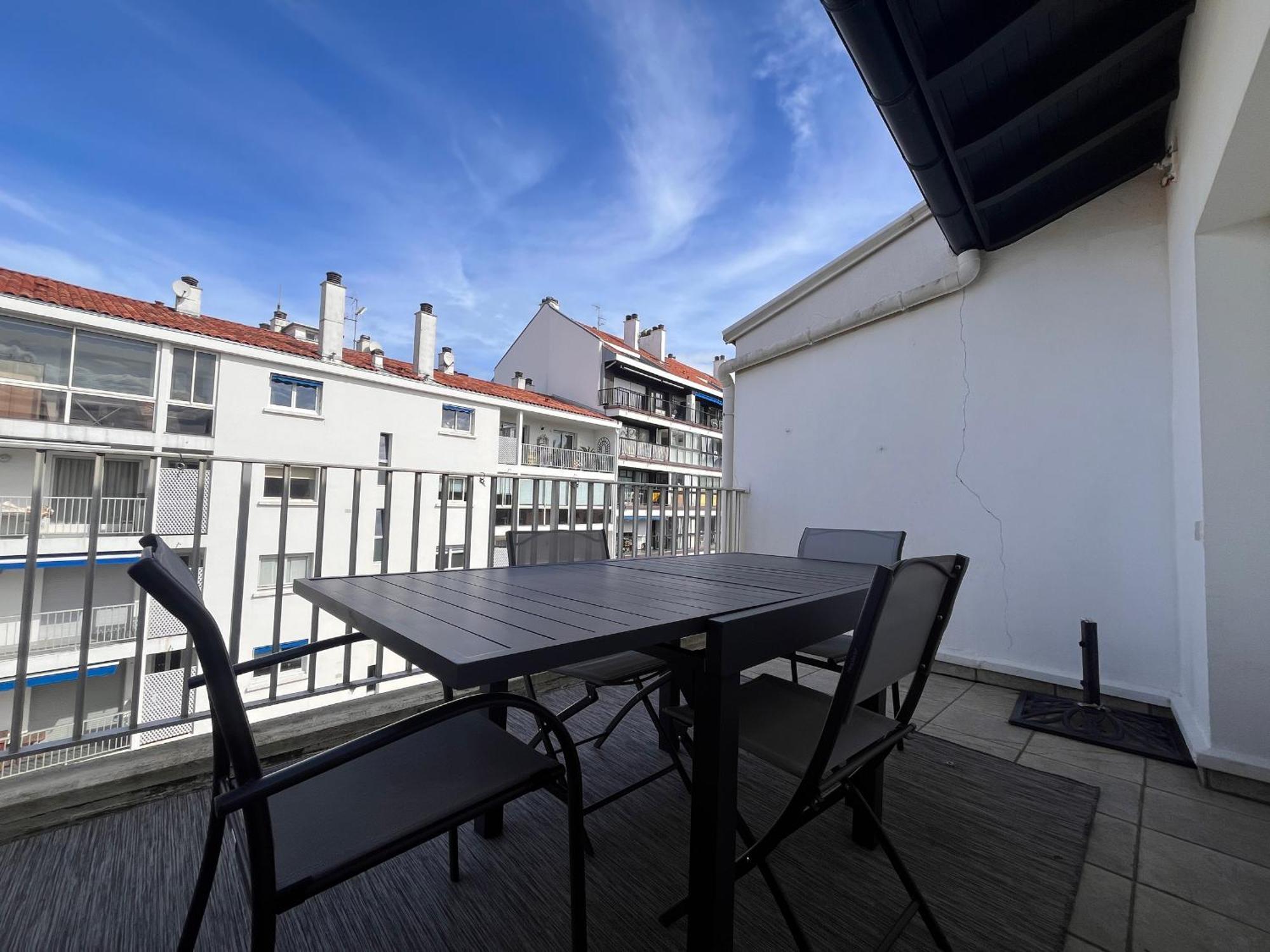 Coeur De Saint-Jean-De-Luz : Appartement Lumineux Avec Balcon, Proche Plage Et Commerces - Fr-1-239-1079 Екстер'єр фото