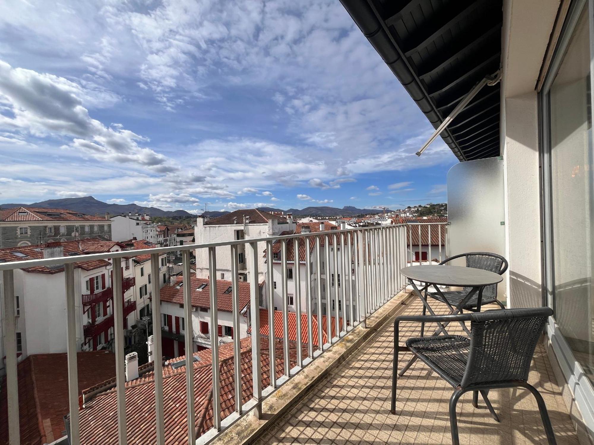 Coeur De Saint-Jean-De-Luz : Appartement Lumineux Avec Balcon, Proche Plage Et Commerces - Fr-1-239-1079 Екстер'єр фото